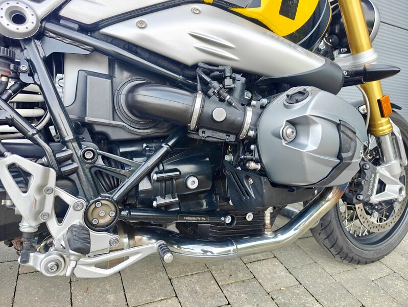 BMW R Nine T