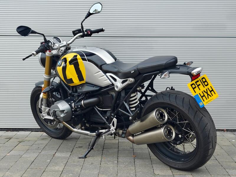 BMW R Nine T