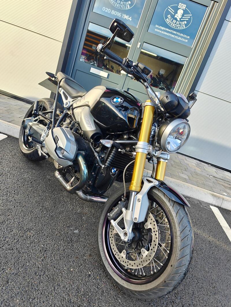 BMW R Nine T