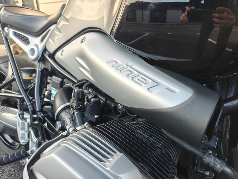 BMW R Nine T