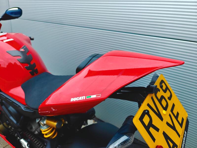 DUCATI Panigale V4